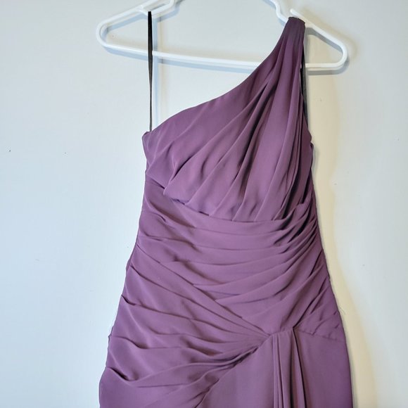 VitShoulder Full Length Purple Gown Says size 6 fits more like a 4 ! - Picture 4 of 15